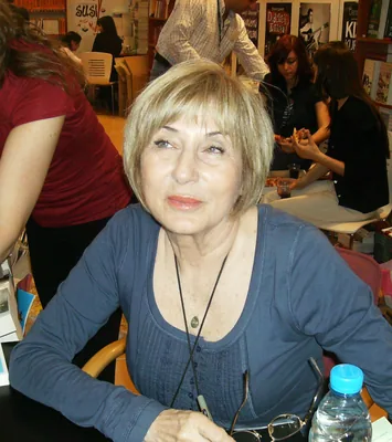 Ayşe Kulin
